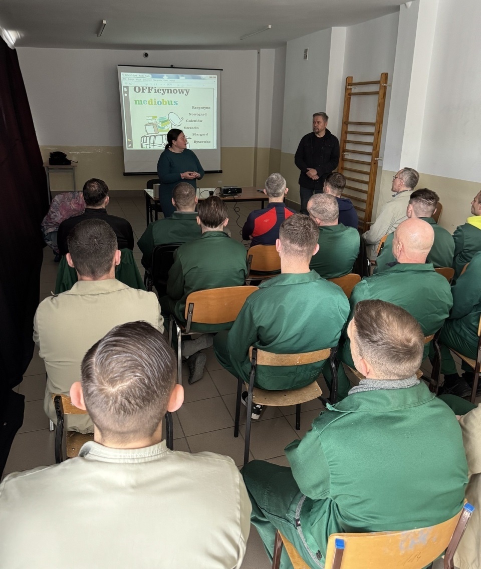 Projekt OFFicyny Mediobus