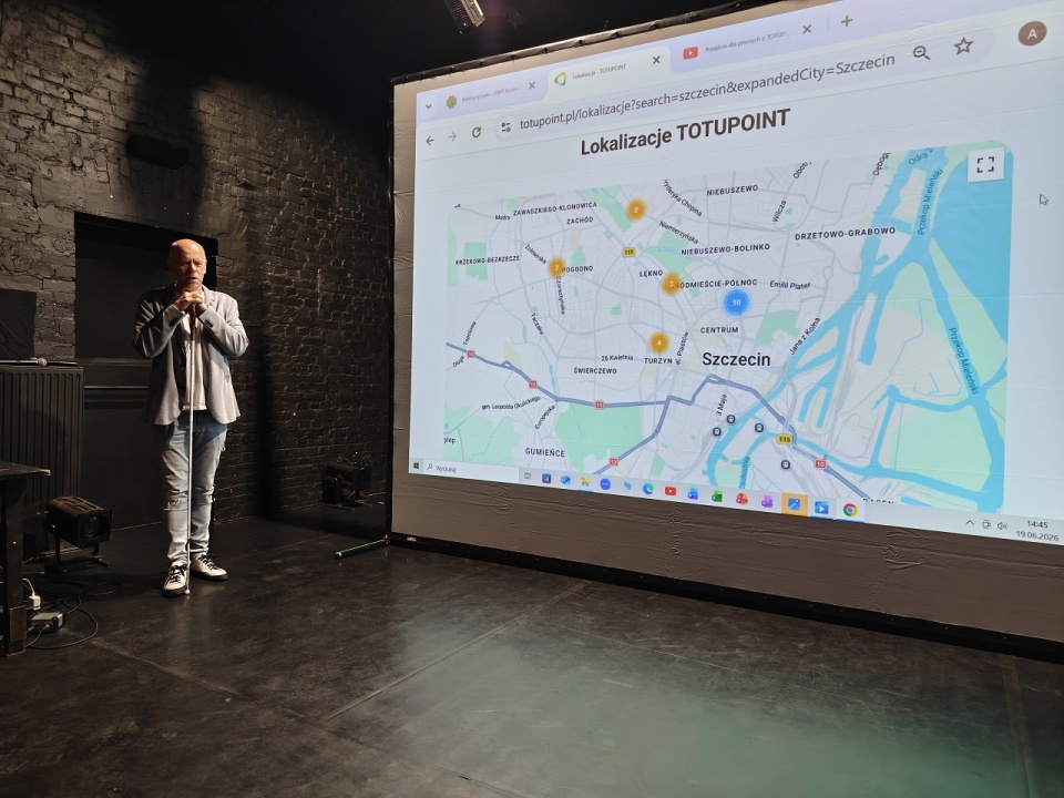 Jan Szuster twórca ToTuPoint - gość spotkania w Teatrze Kana