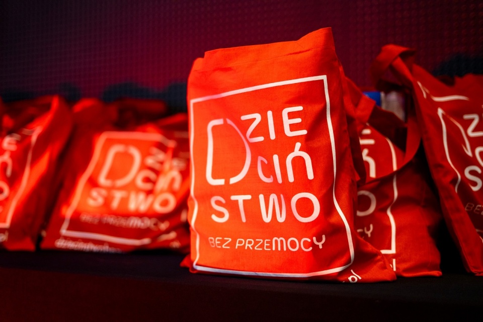 Dzieciństwo bez przemocy