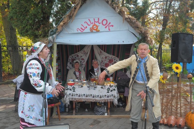 Międzynarodowy festiwal folkloru ukraińskiego "Berehynia" [fot.Jan Surudo] rozmowa z zespołem z Północnej Ukrainy