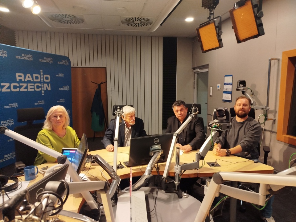 Od prawej: Jakub Gibowski, Przemysław Wraga, Krzysztof Marcinowski i Agata Rokicka. Fot. Barbara Markowska