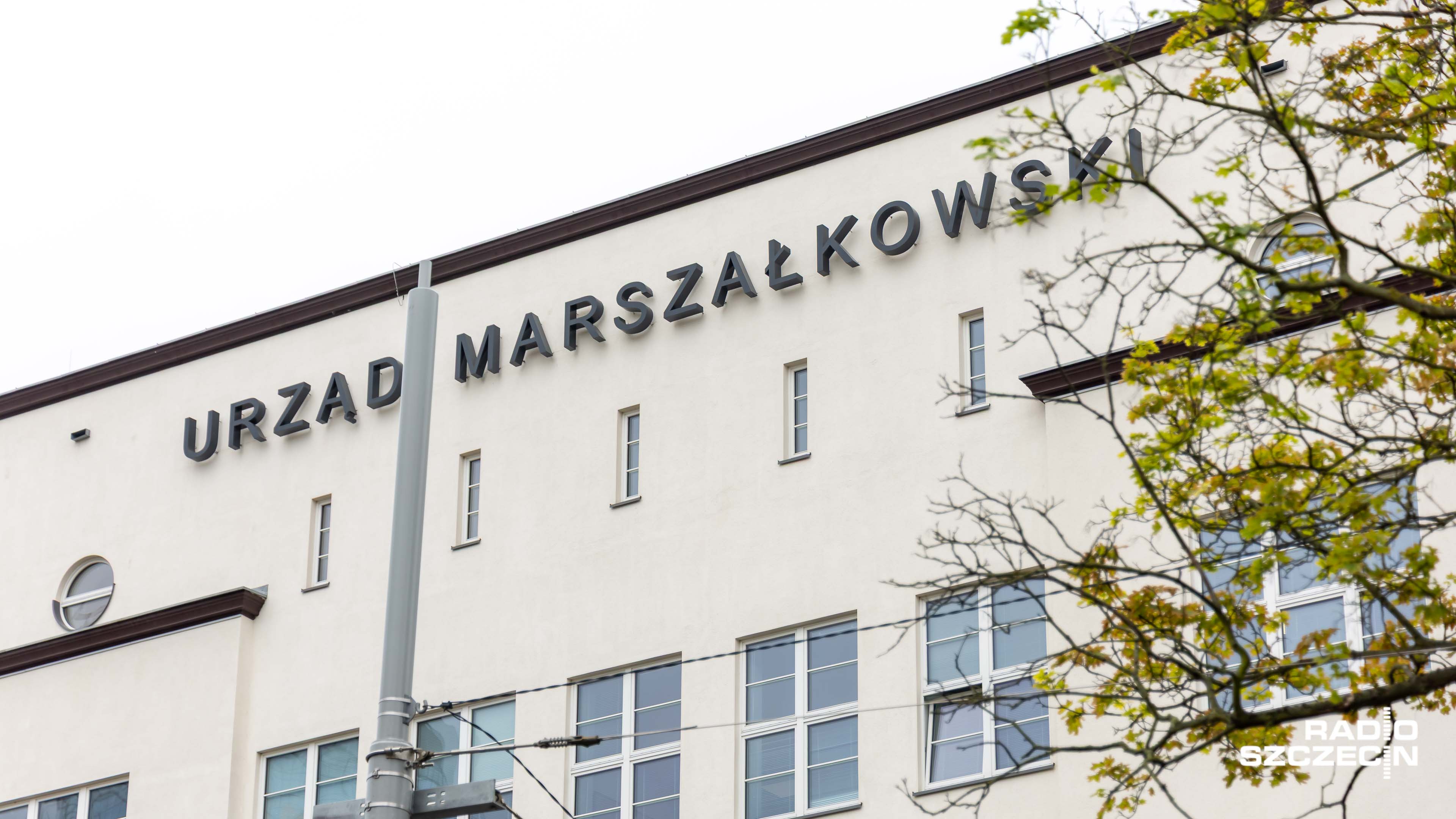 Unijne wsparcie dla Białogardu. 10 milionów trafi do miasta z Urzędu Marszałkowskiego. Pieniądze, częściowo, zostaną przeznaczone na prace budowalno-konserwatorskie drewnianej wieży zabytkowej Starego Ratusza.