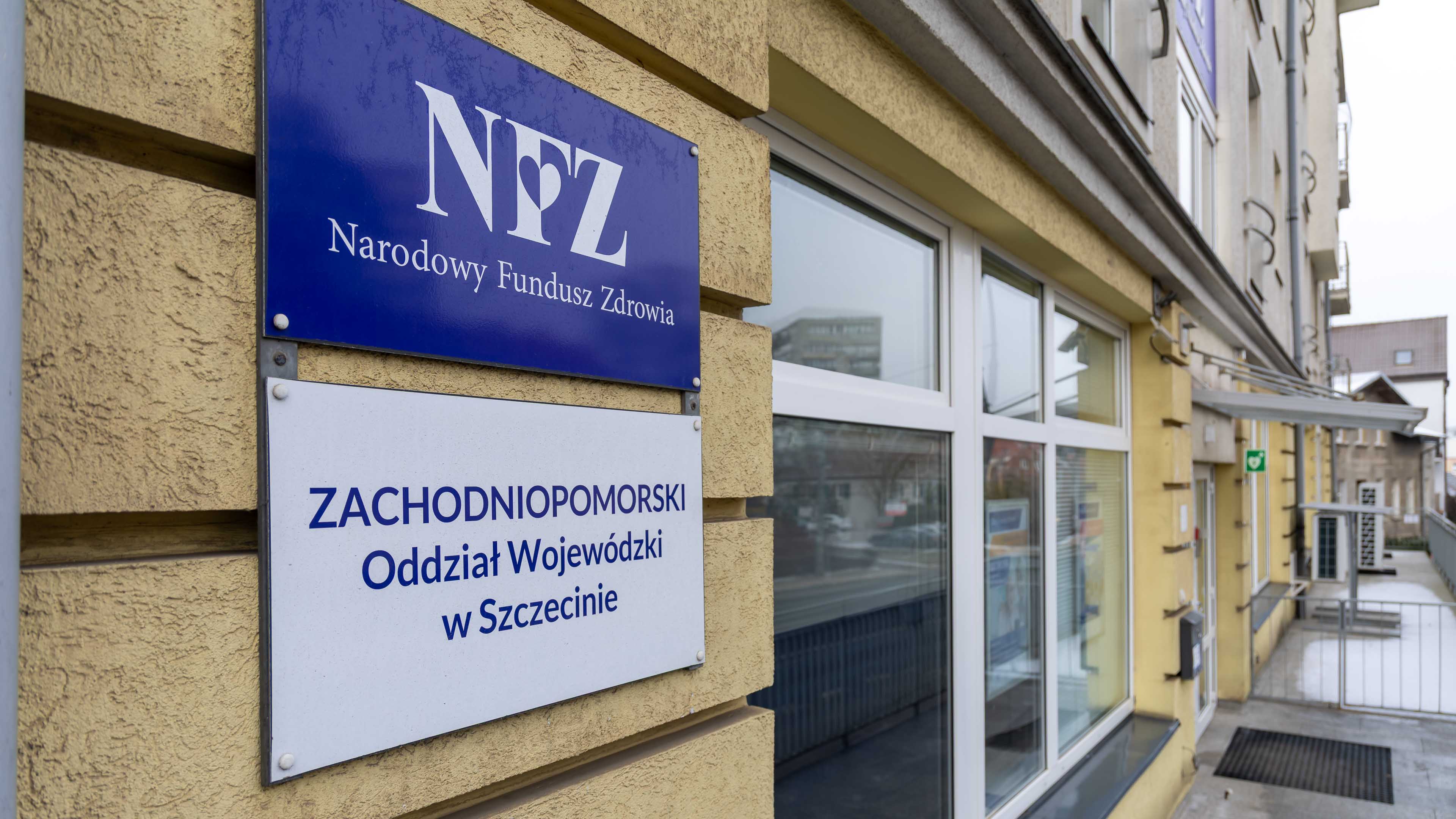 NFZ sprezentuje babciom i dziadkom profilaktyczne porady