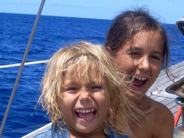 fot. [Kazimierz Ludwiński] "Wyspa Szczęśliwych Dzieci" [REPORTAŻ]