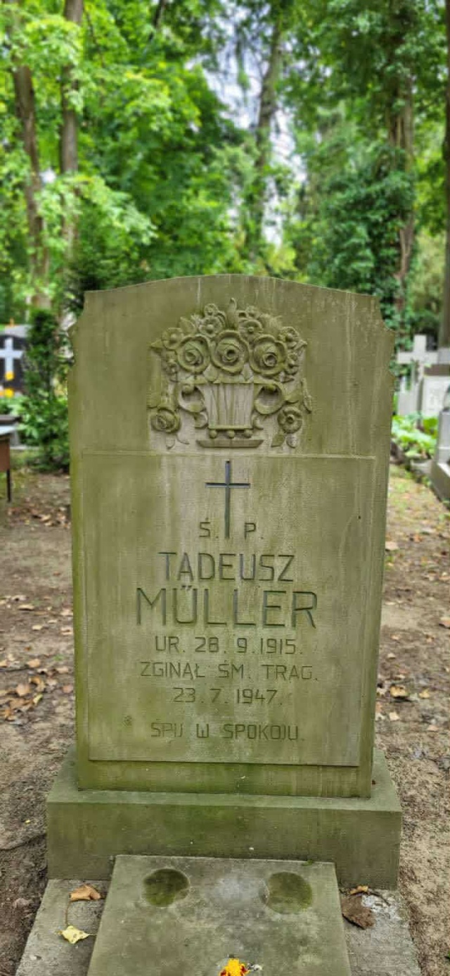 grób Tadeusza Millera na Cmentarzu Centralnym w Szczecinie, fot. Sylwia Trojanowska „Króla Tanga” - opowieść o Tadeuszu Millerze