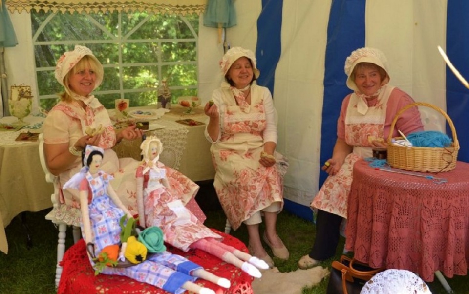 Bój o strój - reportaż A. Rokickiej