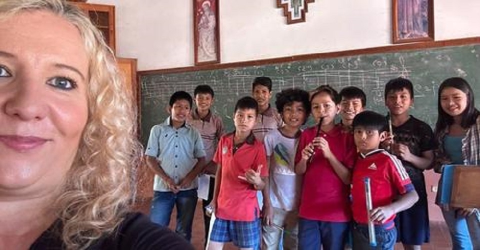 Beata Hedzielska ze swoimi uczniami w Boliwii