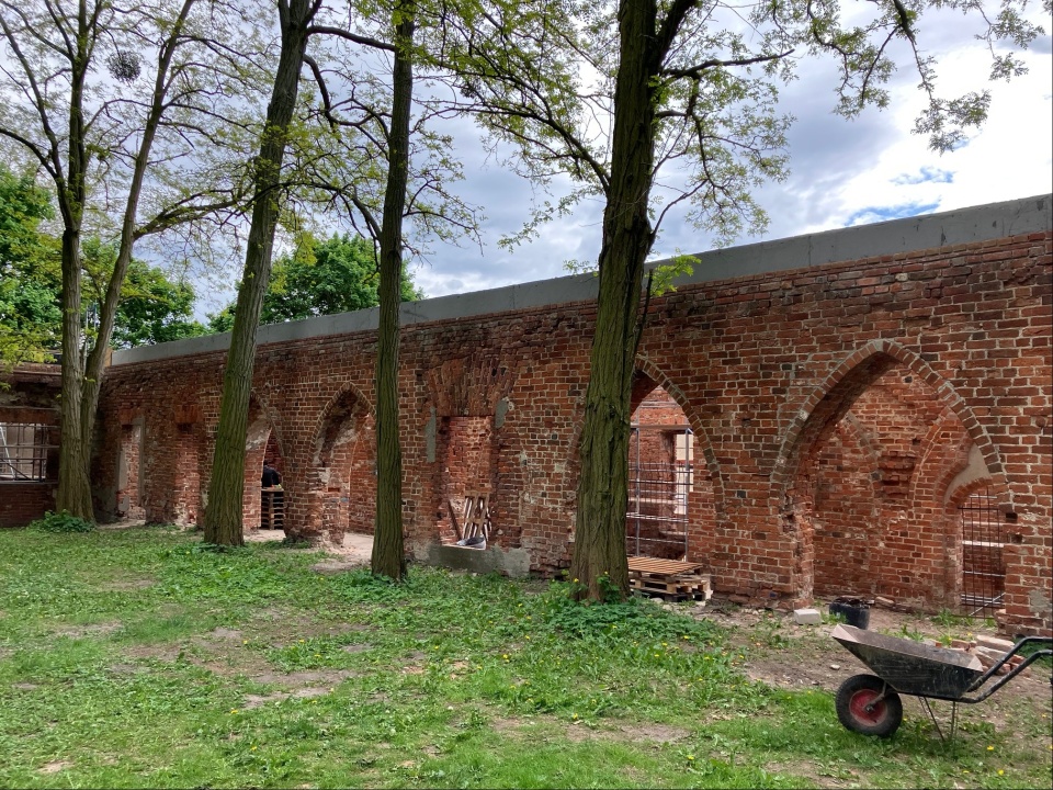 Ruiny klasztoru Augustianów w Jasienicy. Fot. Anna Kolmer [Radio Szczecin]