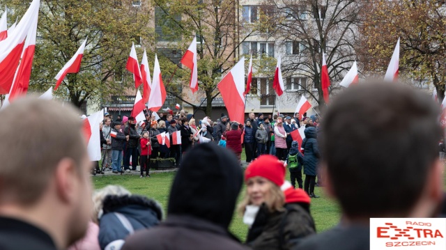 Tradycyjnie ulicami Szczecina przeszedł Marsz Niepodległości tym razem pod hasłem „Na straży polskiej tożsamości” zorganizowany przez Porozumienie Środowisk Patriotycznych. Fot. Robert Stachnik 