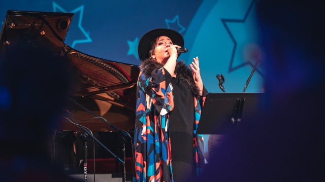 Jola Szczepaniak – wokalistka. Fot. Jakub Niwa [Radio Szczecin] Jola Szczepaniak | „W Berklee College of Music studiowałam m.in. u Boba Stoloffa...” [ROZMOWA z ARTYSTKĄ, ZDJĘCIA]