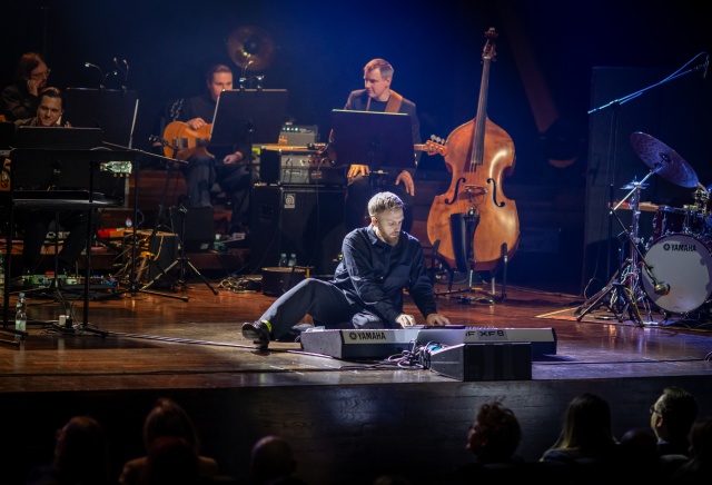 Nikola Kołodziejczyk. Fot. Sebastian Wołosz Nikola Kołodziejczyk w Szczecinie z premierą albumu „Budyń o smaku Mickiewicza” [ROZMOWA z ARTYSTĄ, ZDJĘCIA]