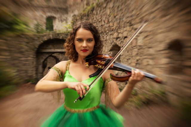 Basia Kawa. Fot. Martyna Wittbrodt Basia Kawa | „Grą na skrzypcach zainteresował mnie kochany dziadek...” [ROZMOWA z ARTYSTKĄ, ZDJĘCIA]