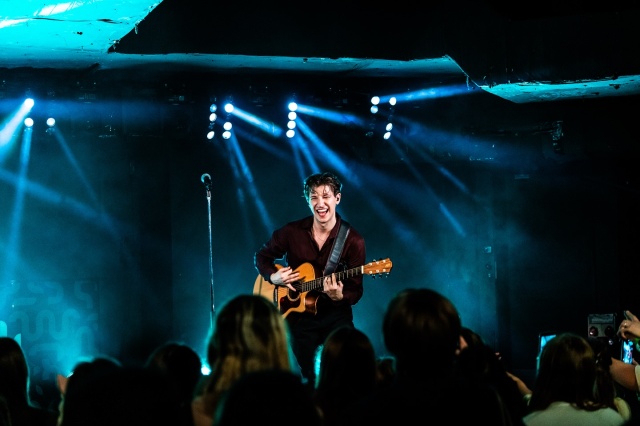 Mateusz Ciawłowski. Fot. Materiały prasowe artysty. Źródło: https://www.facebook.com/CiawlowskiMateusz Mateusz Ciawłowski zawładnął TikTokiem i YouTubem [ROZMOWA z ARTYSTĄ, ZDJĘCIA]