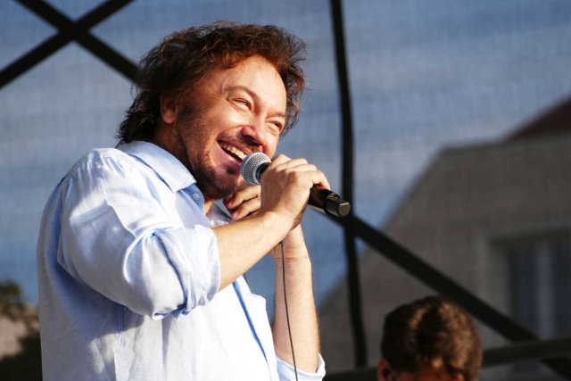 Mietek Szcześniak. Fot. Materiały prasowe artysty Mietek Szcześniak przed premierą albumu „Brothers” z tuzami amerykańskiej sceny [ROZMOWA z ARTYSTĄ, ZDJĘCIA]