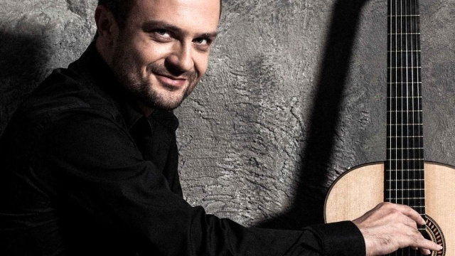 Krzysztof Meisinger solo w Złotej Sali Filharmonii w Szczecinie [ROZMOWA z ARTYSTĄ]