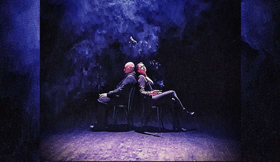 Fot. Kasia Marciniak. Projekt graficzny singla „Głodny cień” Jarosław Koziara