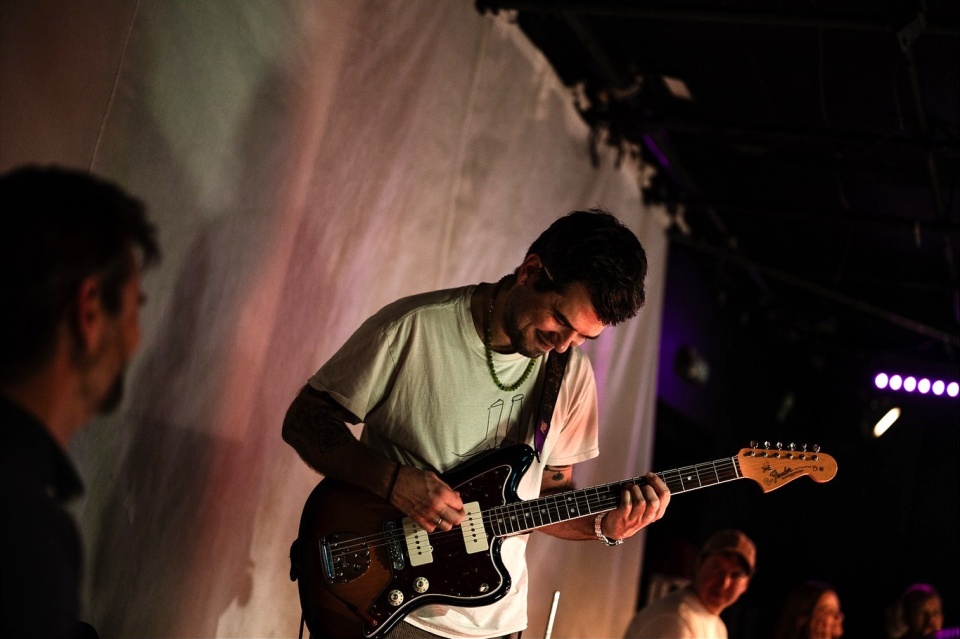 Konrad Słoka. Fot. Materiały prasowe artysty. Źródło: https://www.facebook.com/photo/?fbid=1369661818503979&set=a.121361840000656&locale=pl_PL