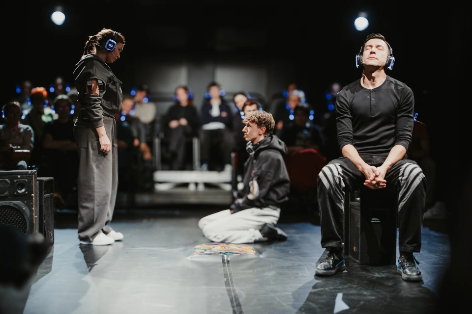 "Pov: Masz 12 lat i prze****ne" w Teatrze Współczesnym w Szczecinie. Fot. Piotr Nykowski