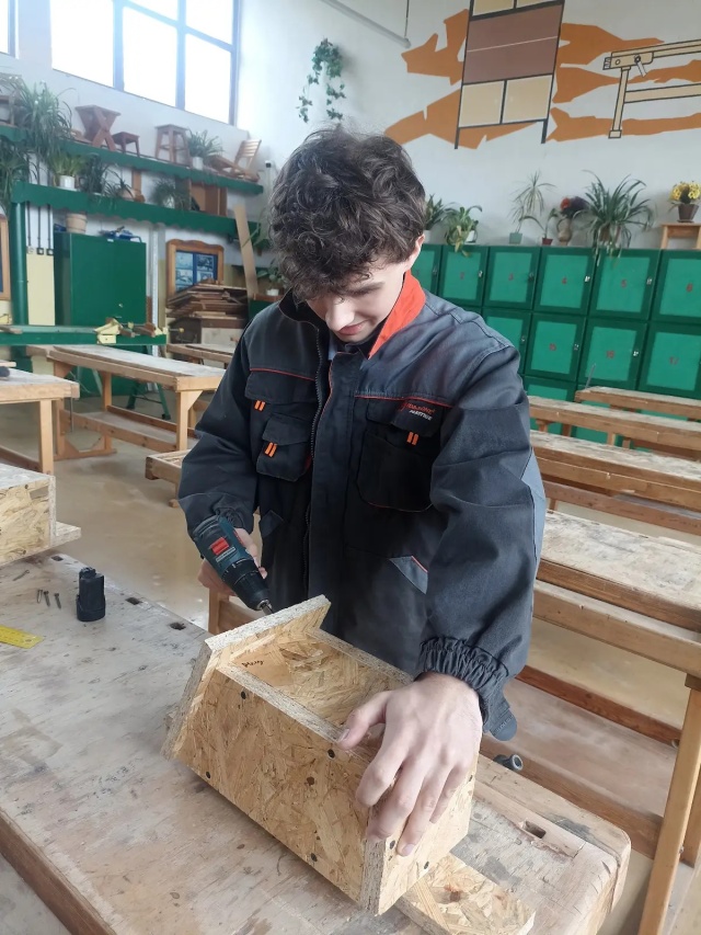 "Ptasia Kawalerka" uczniów Prywatnego Liceum Ogólnokształcącego Leonardo SVS — projekt realizowany w ramach "Zwolnieni z Teorii" 