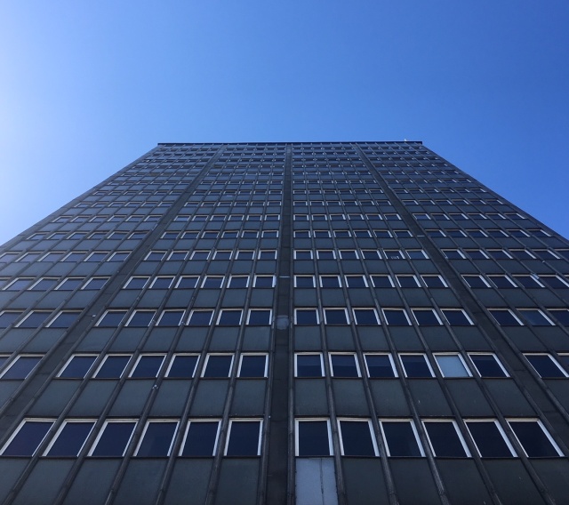 Wieżowiec tuż po sprzedaniu. Rok 2018. Fot Agata Rokicka [Radio Szczecin] Oddanie nowego Ośrodka Polskiego Radia I Telewizji - audycja Marii Okulicz i Marka Koszura (TS 5583)