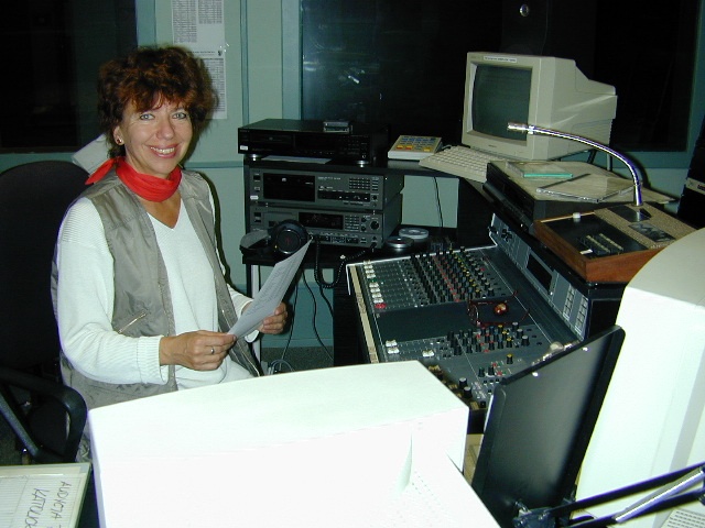 Anna Waraczewska - realizatorka. Fot. Bogusław Lis [Radio Szczecin] Lata 90.