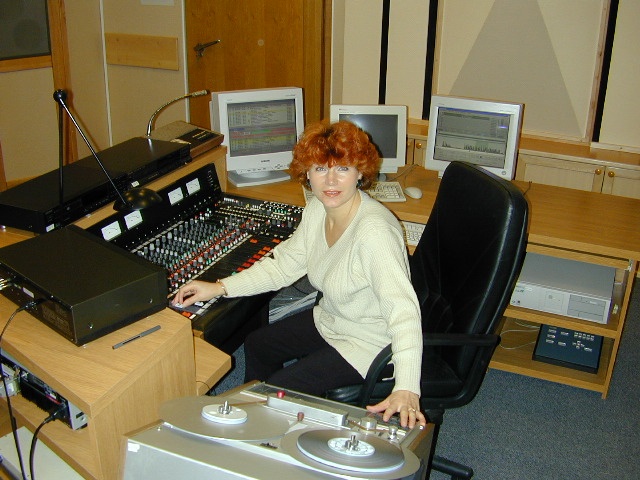 Zaczko Barbara - realizatorka. Fot. Bogusław Lis [Radio Szczecin] Lata 90.