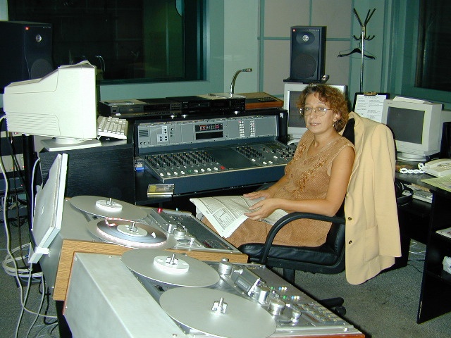 Aleksandra Mazur (obecnie: Mazur-Woroniecka). Realizatorka. Fot. Bogusław Lis [Radio Szczecin] Lata 90.