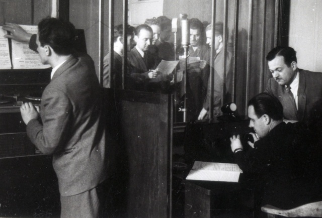 Radiowcy. Lata 40. Niezły tłum! Lata 40. i 50.