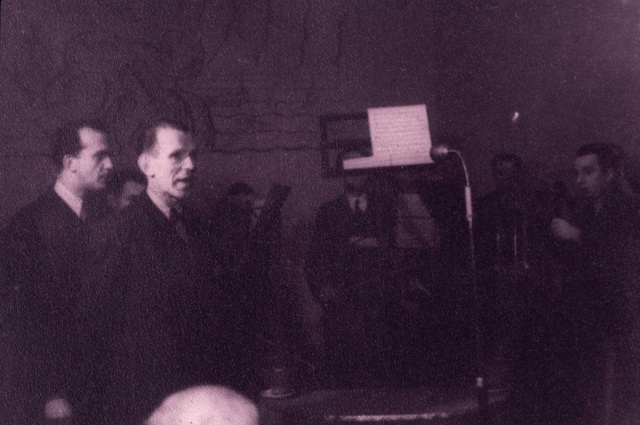 Zdzisław Karczewski (wujek John z Ameryki z "Samych swoich") - dyrektor szczecińskiej rozgłośni Lata 40. i 50.