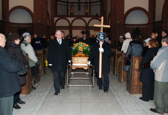 Pogrzeb Zbigniewa Bienioszka - fot. Lukasz Szelemej 03.JPG 