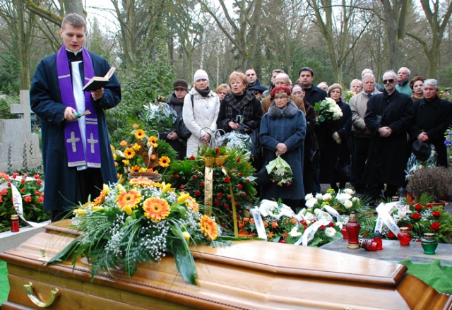 Pogrzeb Zbigniewa Bienioszka - fot. Lukasz Szelemej 06.JPG 