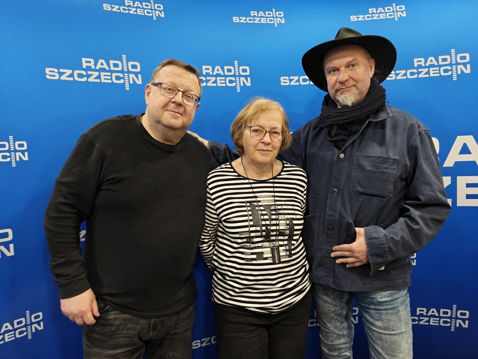 Goście Malowanej Skrzyni Lesław Rządziński i Ryszard Długopolski z Zespołu Pieśni i Tańca Ziemi Szczecińskiej „Krąg”