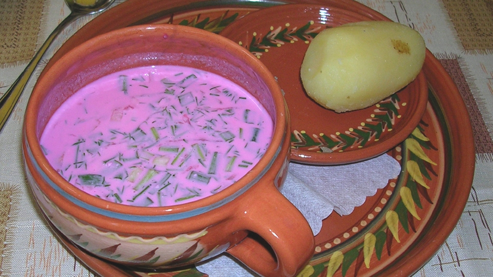 Chłodnik litewski uznany został za najlepszą zimną zupę na świecie. Danie, które jest niezwykle popularne na Litwie oraz w Polsce zwyciężyło w rankingu interaktywnego przewodnika po tradycyjnej kuchni Taste Atlas.