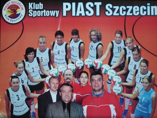 Siatkarki Piasta Szczecin rozegrają z Sokołem Chorzów dwa mecze o 3 miejsce w rozgrywkach o mistrzostwo pierwszej ligi.