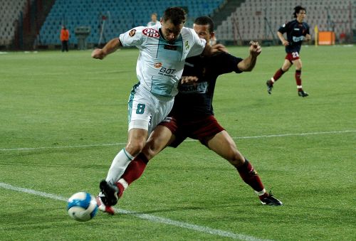 Z takim napisem na koszulkach wyszli na sobotni mecz z GKS-em Bełchatów piłkarze szczecińskiej drużyny. To była odpowiedź m.in. na poniżające oskarżenia prezesa Pogoni pod ich adresem.