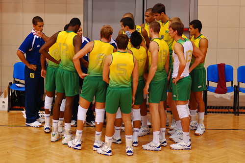 Brazylia zmierzy się z Indiami w drugim dniu Międzynarodowego Młodzieżowego Turnieju w piłce siatkowej mężczyzn Szczecin Cup 2009.