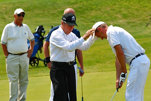 Gary Player, jeden z najlepszych golfistów w historii golfa otworzył 4 lipca 18-dołkowe pole golfowe w Modrym Lesie koło Choszczna.