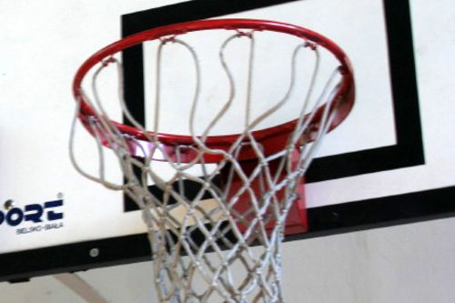 Pierwszoligowi koszykarze Spójni Stargard zagrają dziś o 17.00 o mistrzostwo I ligi z Siarką Tarnobrzeg. Relacja na żywo ze spotkania rozgrywanego przy ul. Pierwszej Brygady w Polskim Radiu Szczecin.