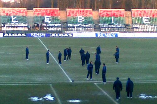 Pogoń Szczecin wygrała we wtorkowy wieczór z Zagłębiem Sosnowiec 3:0 w pierwszym meczu ćwierćfinału Pucharu Polski.