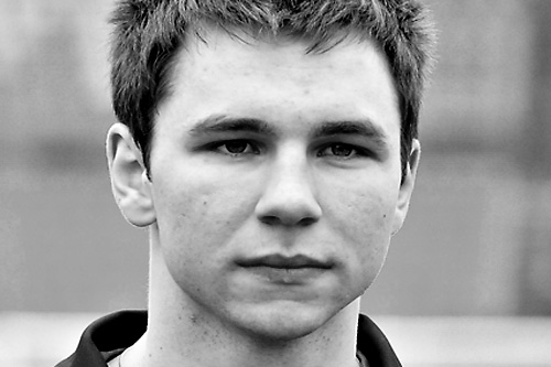 Mikołaj Lebedyński, wychowanek klubu, podpisał nowy kontrakt z Pogonią Szczecin. Będzie on obowiązywał do 30 czerwca 2013 roku.
