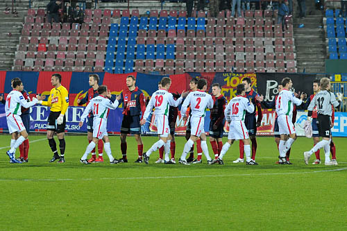 Flota Flota Świnoujście pokonała 1:0 Dolcan Ząbki. Jest to pierwsze w tym roku zwycięstwo Floty. Swój mecz wygrała także Pogoń Szczecin. Stal Stalowa Wole pokonała 2:0.