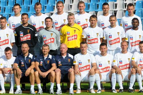 Kibice Pogoni będą mogli poznać dziś swoją drużynę przed inauguracją rozgrywek o mistrzostwo 1 ligi piłki nożnej. Na stadionie przy ulicy Twardowskiego odbędzie się prezentacja zespołu Pogoni Szczecin.
