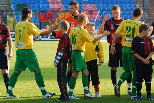 Piłkarze Pogoni Szczecin wygrali w Policach z trzecioligowym Chemikiem 3:0 w rozegranym we wtorek sparingowym meczu.