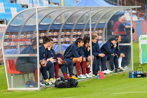 Piłkarze Pogoni Szczecin staną dziś przed szansą przerwania passy wyjazdowych porażek w rozgrywkach o mistrzostwo I ligi.