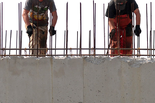 Według nowych przepisów właściciel mieszkania może odpowiadać za długi dewelopera-ostrzega Dziennik Gazeta Prawna.