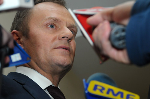 Donald Tusk uważa, że deklaracja Krzysztofa Rybińskiego o przygotowaniu pozwu zbiorowego przeciwko rządowi w sprawie OFE to manifest polityczny. Premier zastrzegł, że każdy ma prawo do tego typu kroków prawnych.