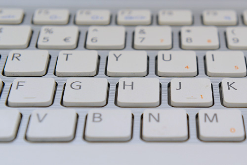 Polacy coraz częściej korzystają z internetu przy rozliczaniu się z urzędem podatkowym. W tym roku z e-deklaracji skorzystało już 345 tysięcy osób - to o 20 tysięcy więcej niż w roku ubiegłym.