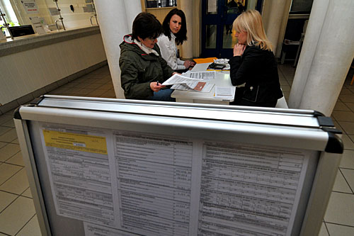 Puls Biznesu pisze, że spadła skuteczność akcji kontrolnych fiskusa w internecie. Choć aktywność skarbówki wzrosła o 40 procent, to nie dało to efektów. Do takiego wniosku prowadzą dane uzyskane przez dziennik w Ministerstwie Finansów.