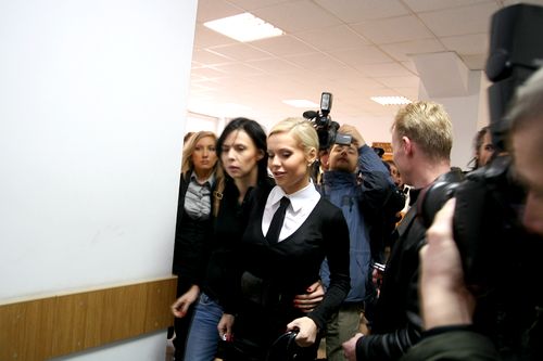 Rozpoczął się proces Doroty Rabczewskiej Dody039 o znieważenie uczuć religijnych. Chodzi o jej wypowiedź z 2009 roku dotyczącą Biblii. Dorota Rabczewska nie stawiła się dziś na sali rozpraw.