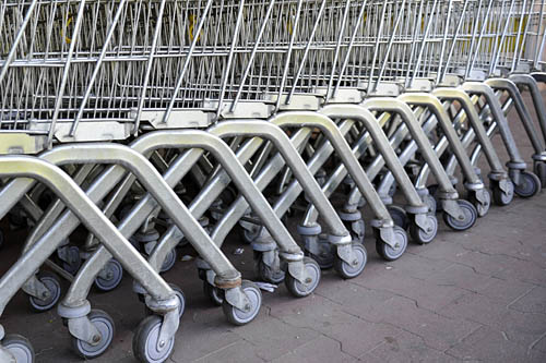 W dużych sieciach handlowych zakupów dzisiaj nie zrobimy.